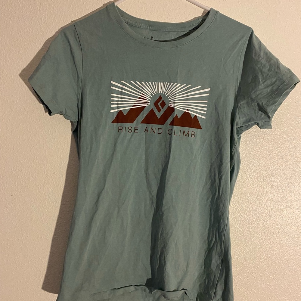 Women’s stretchy t shirt